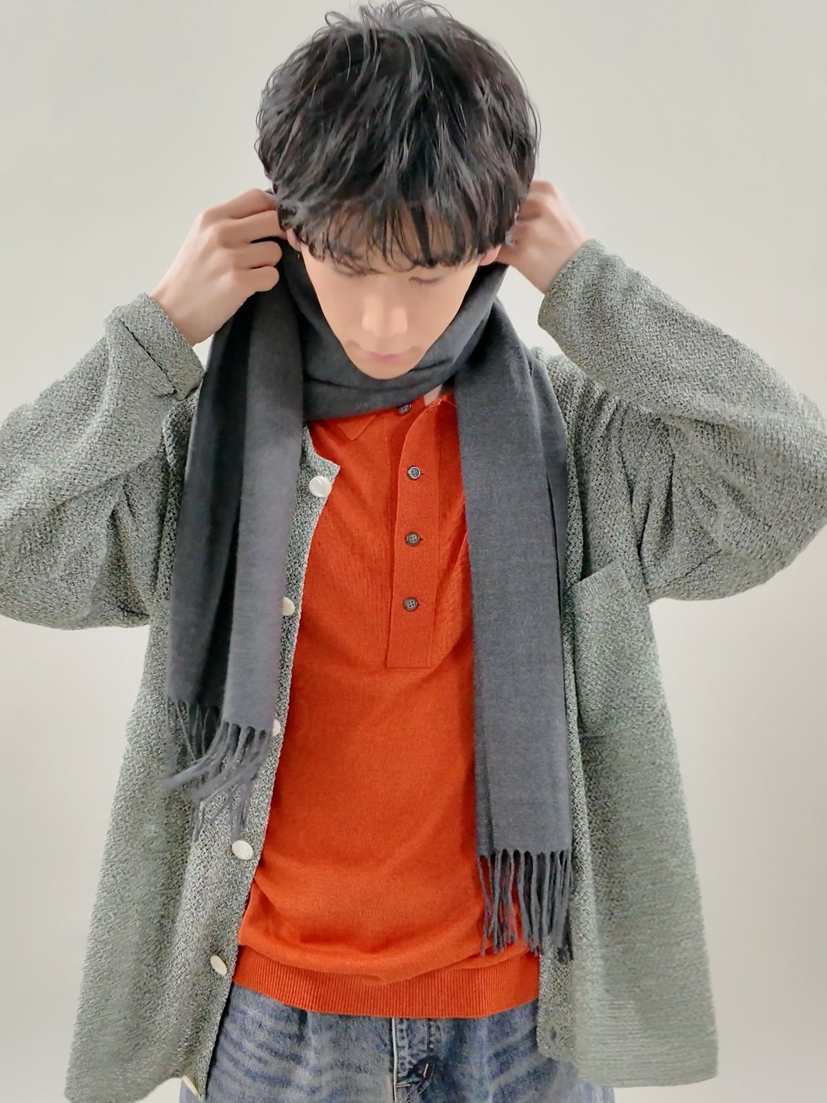 マフラーの巻き方／バラクラバ巻き、首に巻く