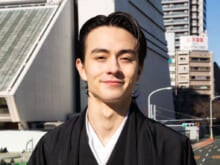 成人の特権！ 袴姿で地元の友人に再会[松岡光ブログ]