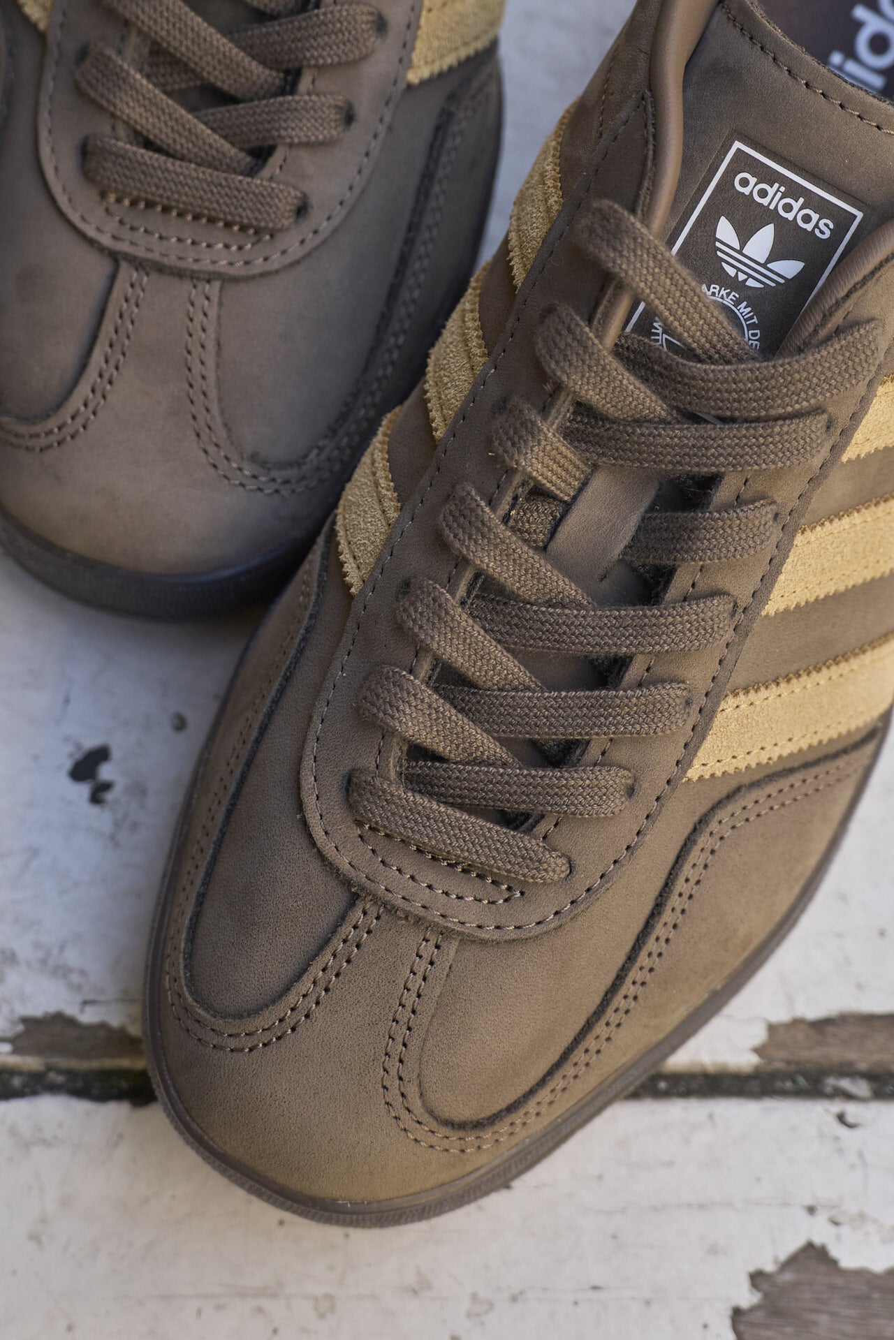 1LDK田村さん　アディダス　ガゼル　シューレース