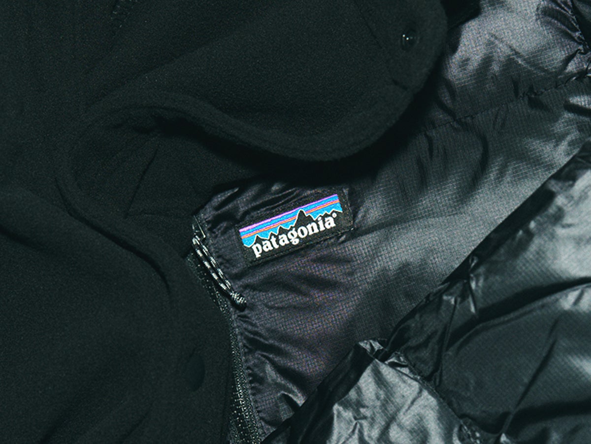 「パタゴニア」の１月にオススメな“黒名品”４選！ 春も着まわせる厳ベスト＆シャツから厳冬期の今こそ大活躍なダウンまで。[patagonia]