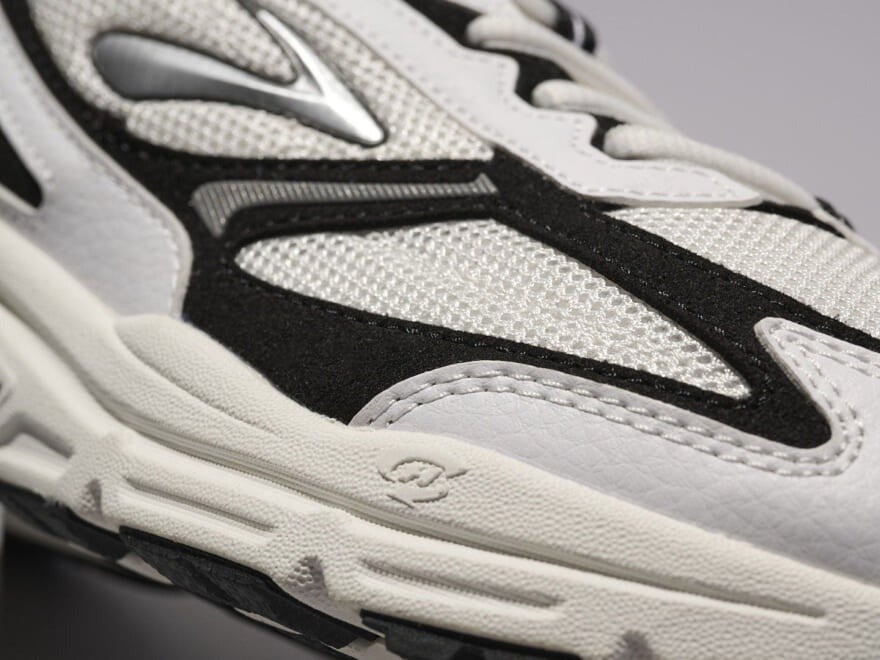 [Gallery]「それ、どこの？」って聞かれるはず。流行りに敏感な人が目をつけている差がつく「白スニーカー」６選！