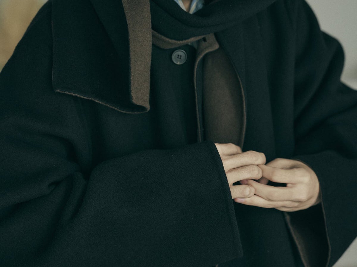 愛用ユニクロ：シー…冬の街にちょうどいい「大人コート」の正解着こなし８選！服好きたちの買ってよかった名品とは？