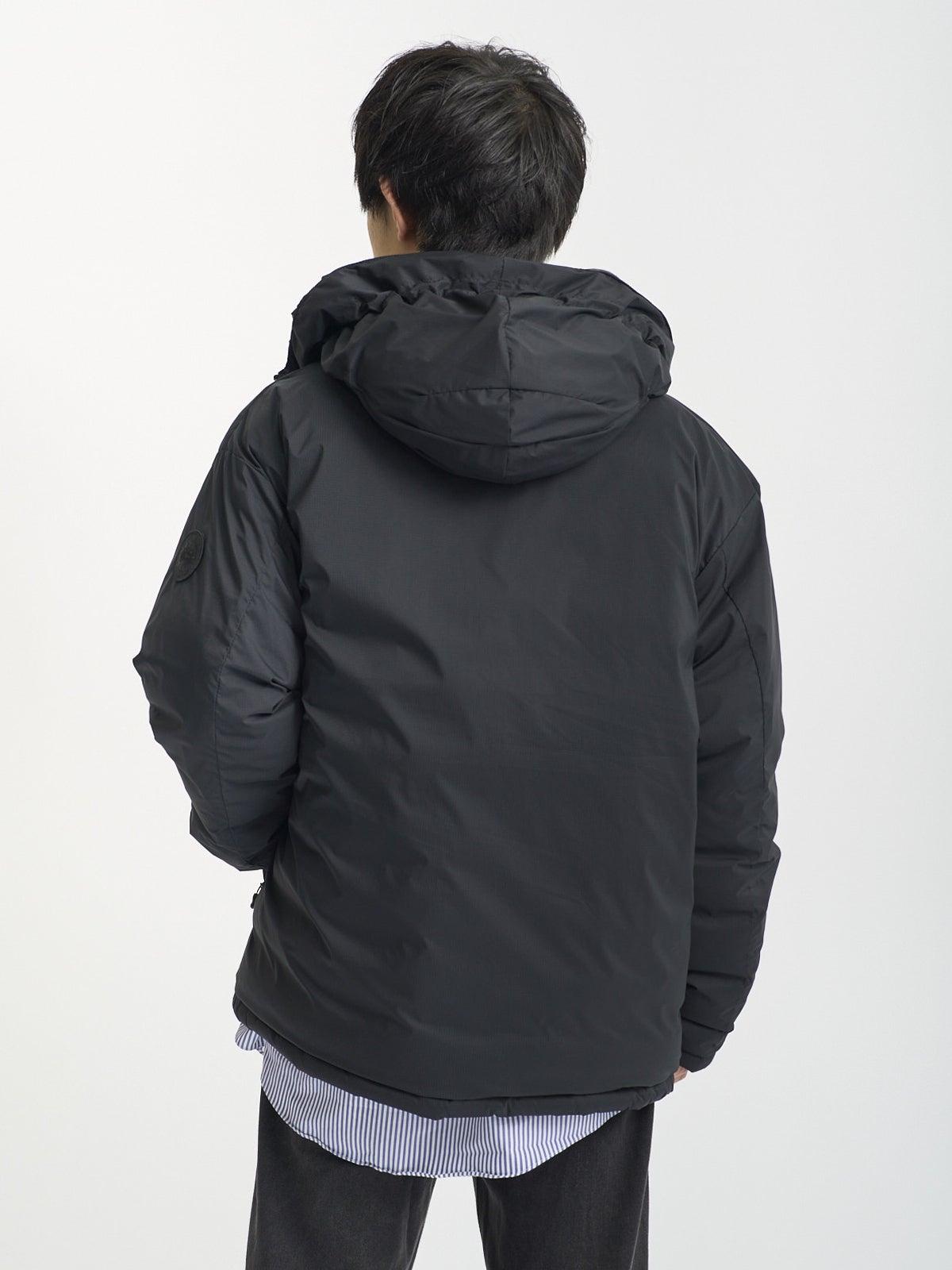 カナダグースダウン　上半身　バック