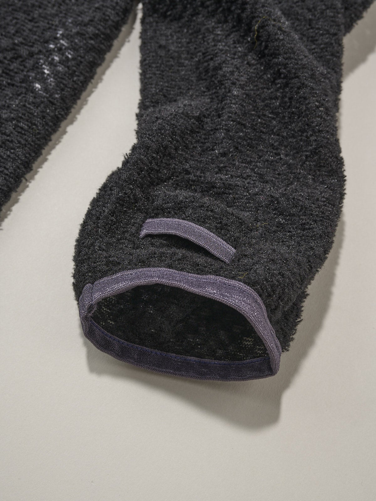 SOMEWHERE OUTSIDE HIKING COMPANY「Cut Out Pocket Balding Fleece Turtleneck」3