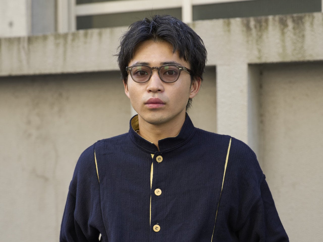 [中田 圭祐] 誕生日にもらった「シュプリーム」の黒デニムに古着カーディガンのイエローでアクセントをプラス！【メンズノンノモデルの私服スナップ】