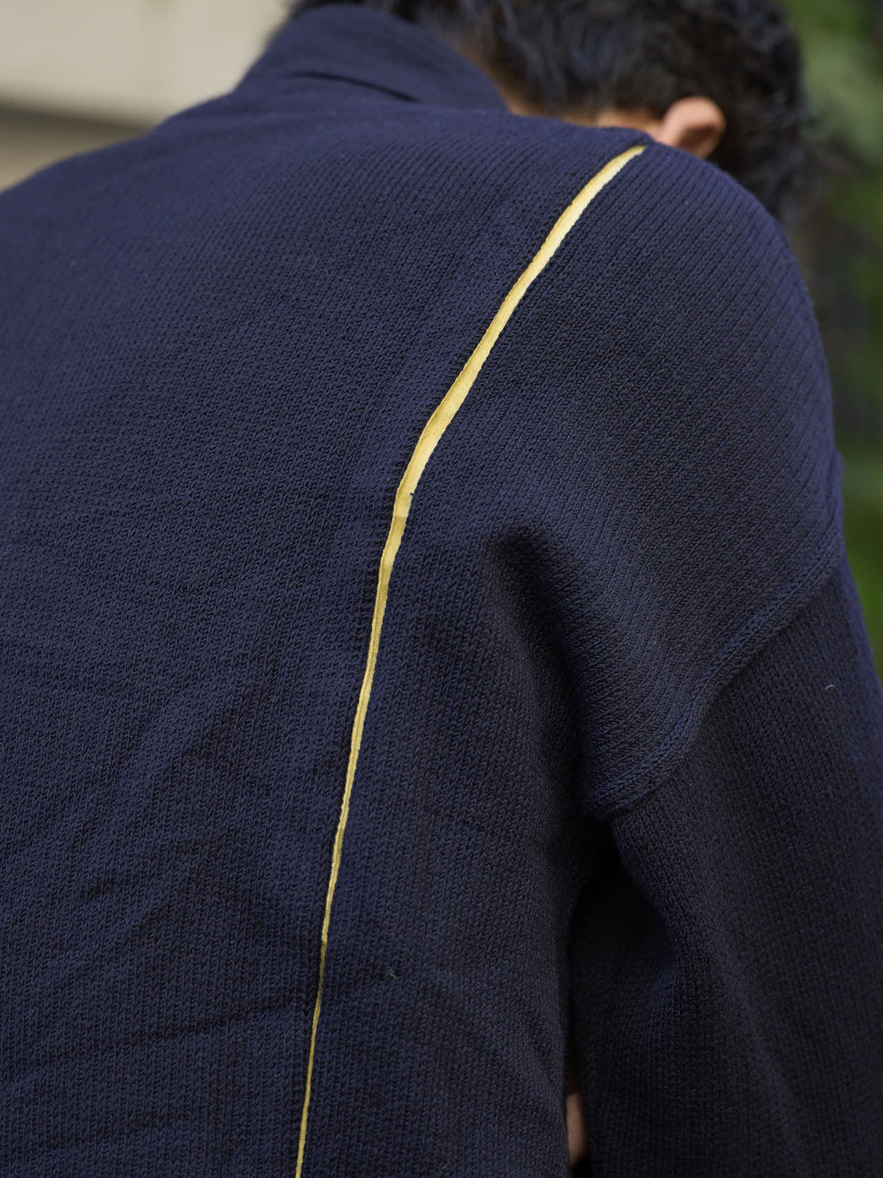 古着のカーディガン３