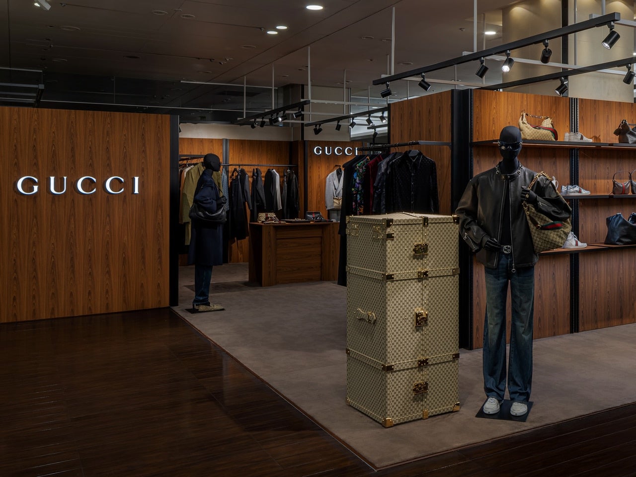 デムナが手がけた「グッチ」初コレクションのローンチを記念し“Gucci La Famiglia Pop-Upショップ”が開催！