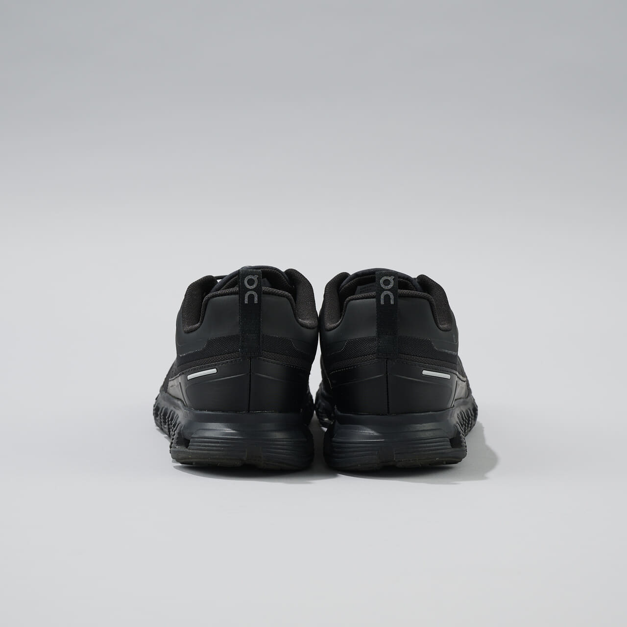 エディターが買ってよかった「On(オン）」の愛用黒スニーカー ／Cloud 6 Geo Waterproofのヒール