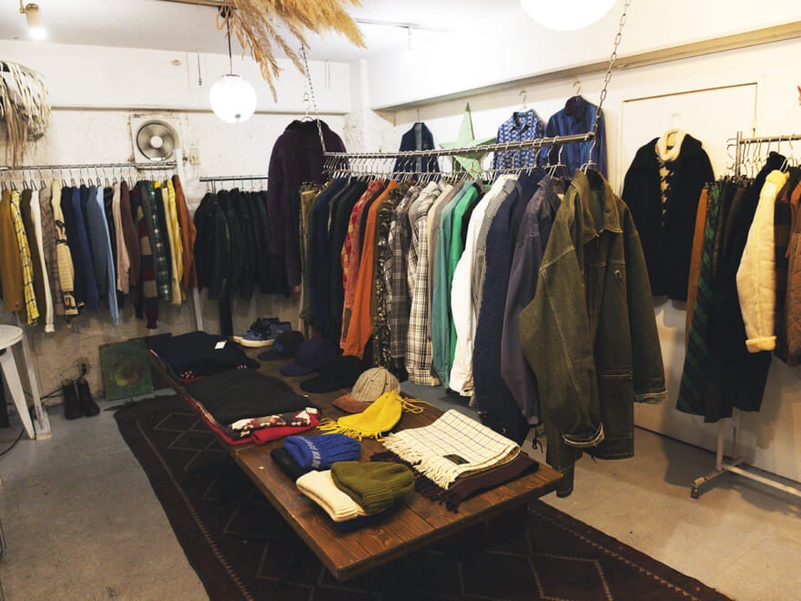 プロの推す古着屋　ペルアア　内観