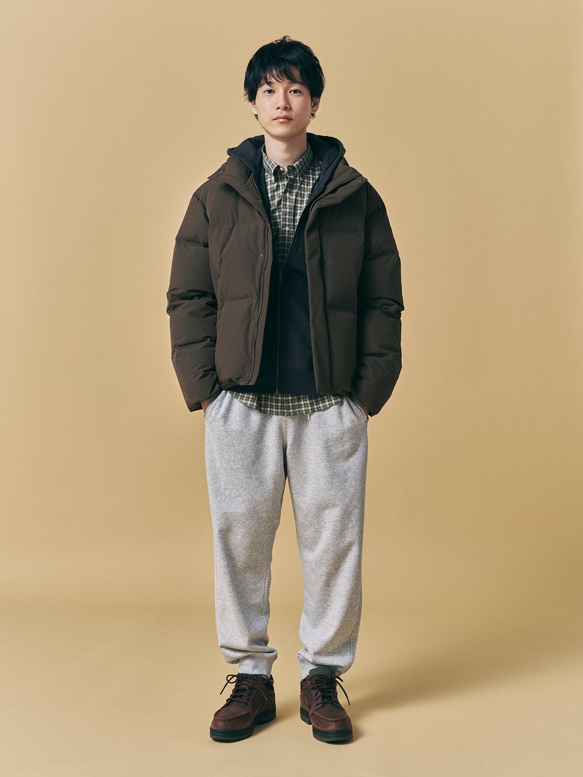 「ユニクロ」ダウンの高見えコーデ①