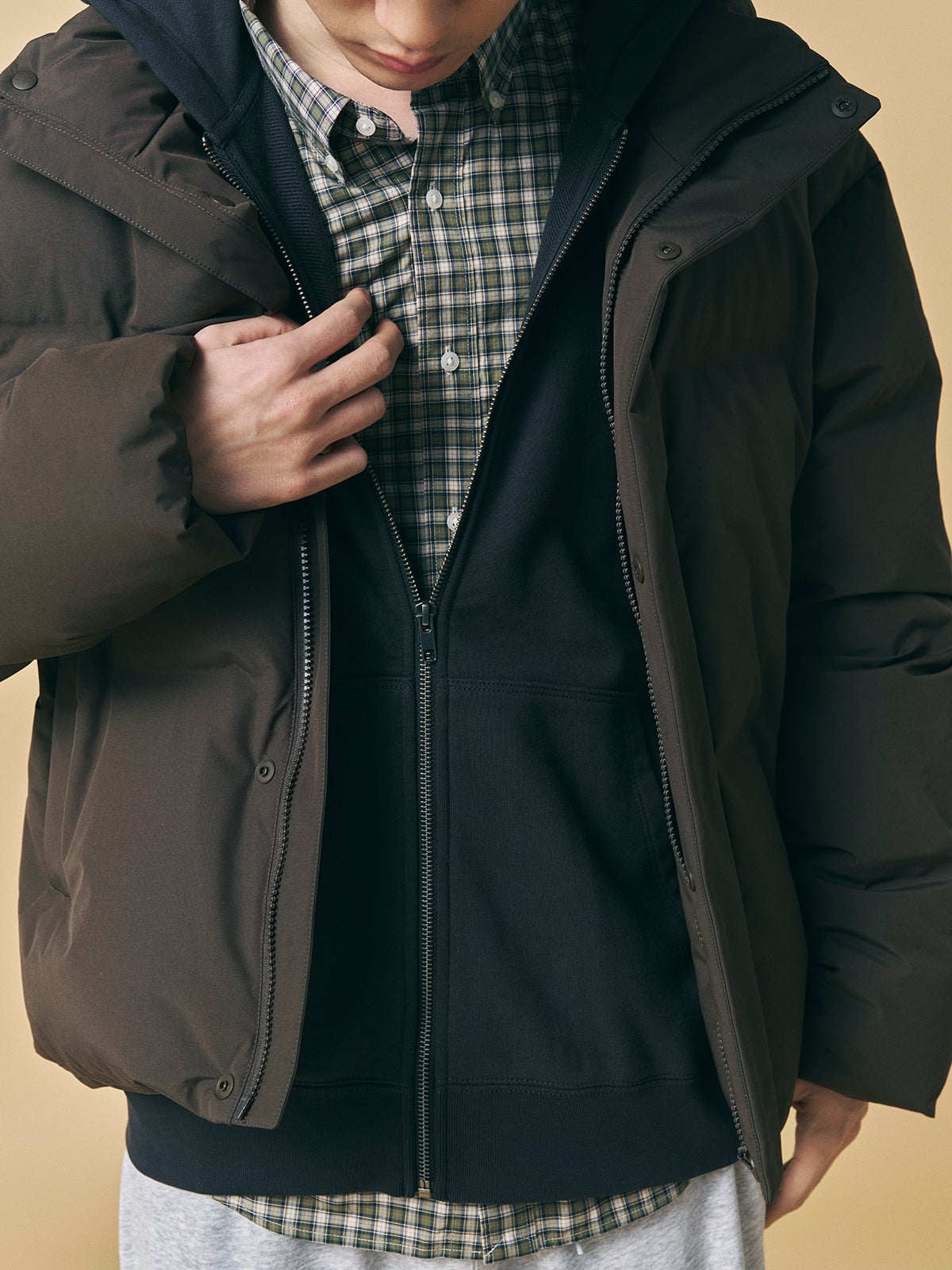 「ユニクロ」ダウンの高見えコーデ①ディテール