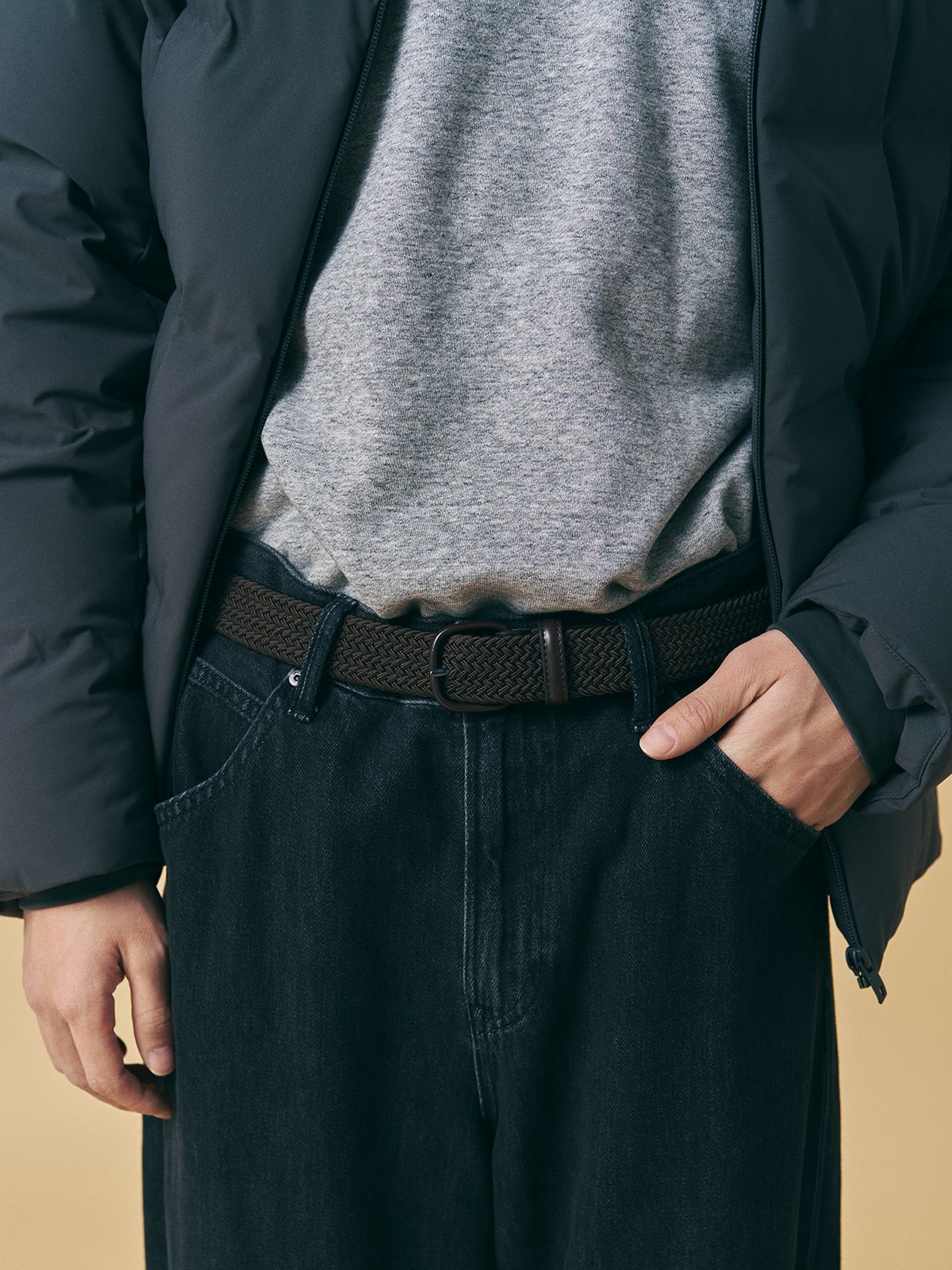 「ユニクロ」ダウンの高見えコーデ③ディテール