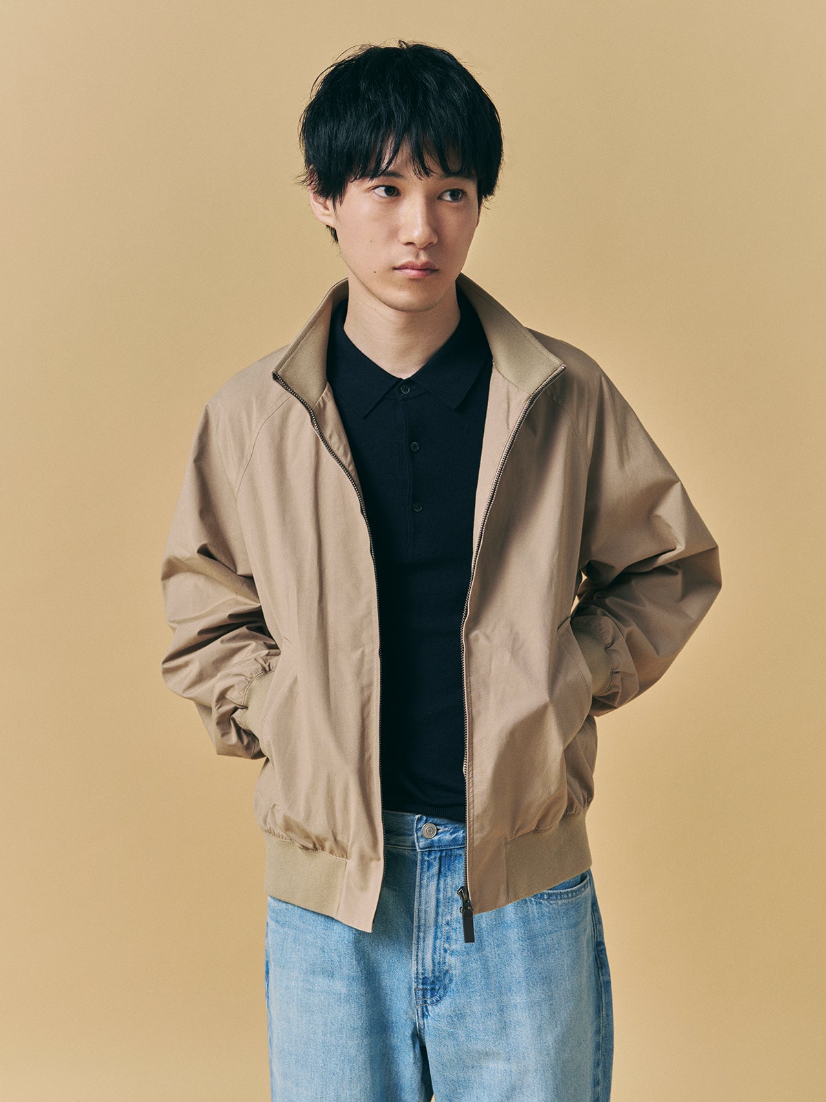 「ユニクロ」アウターの好印象コーデ③のトップス