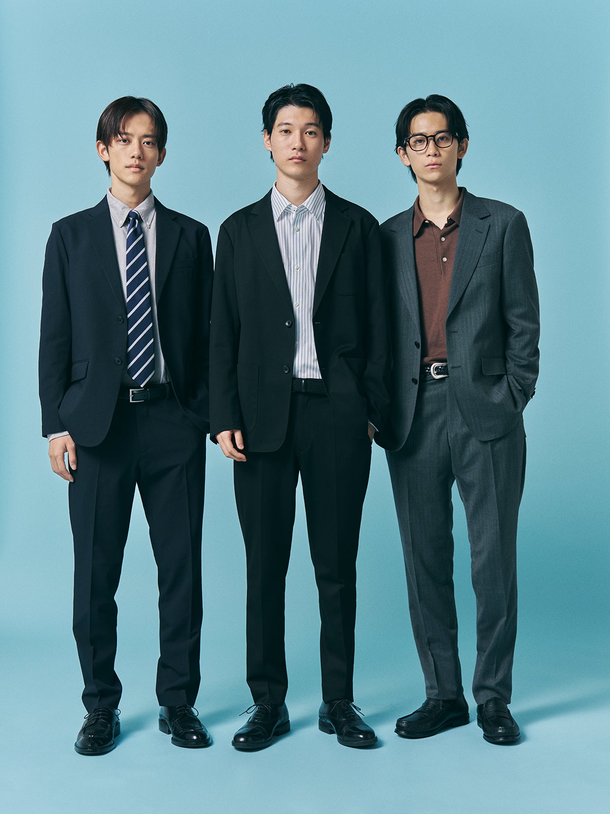 セットアップのオフィスカジュアルコーデ全身