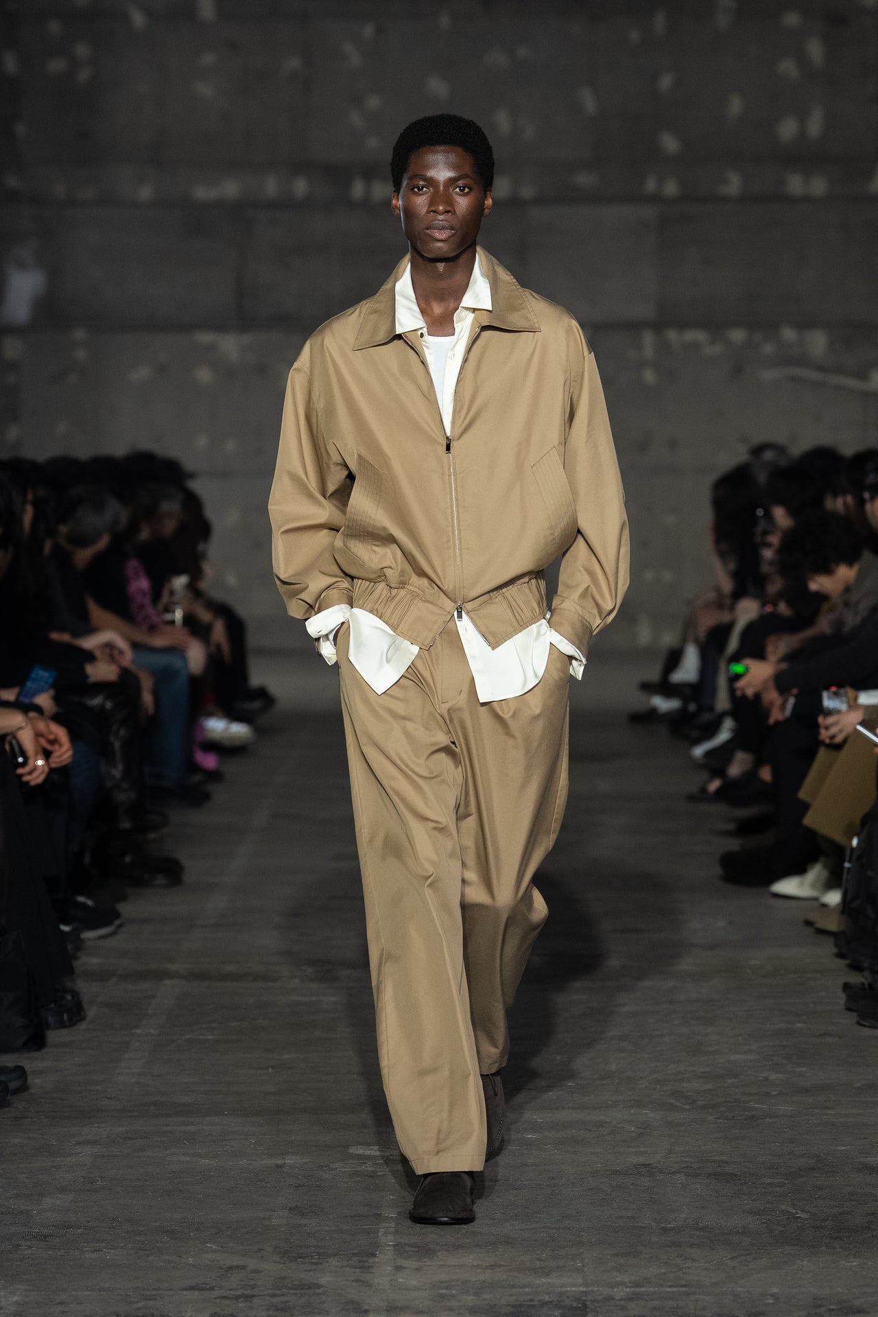 メンズファッションブランドATTACHMENTの2026年春夏のルック４