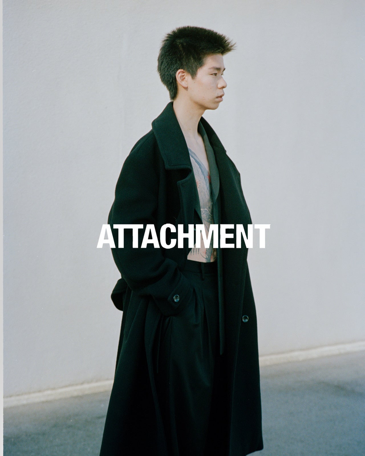 メンズファッションブランドATTACHMENTの2022-2023AWのイメージビジュアル