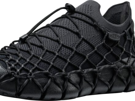 「KEEN（キーン）」の新作スニーカーは接着剤不使用！ ２本のコードだけで固定された&ldquo;UNEEK 360&rdquo;はサステナブルな逸品！