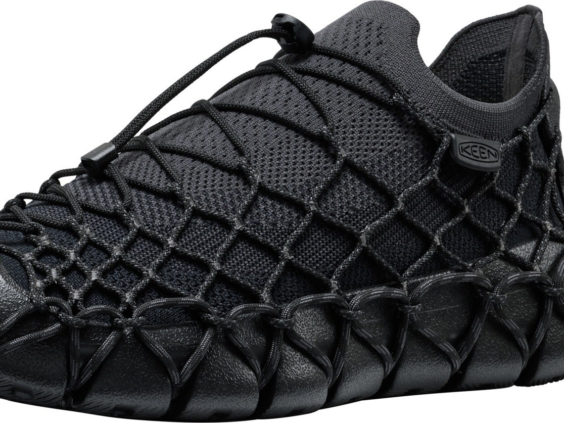 「KEEN（キーン）」の新作スニーカーは接着剤不使用！ ２本のコードだけで固定された“UNEEK 360”はサステナブルな逸品！