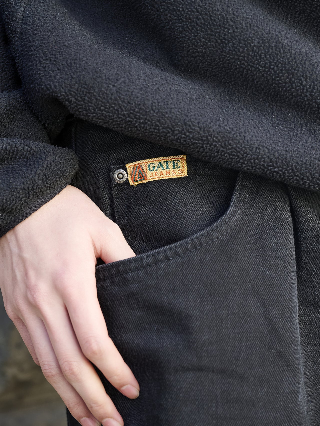 エルエーゲートのジーンズのポケット