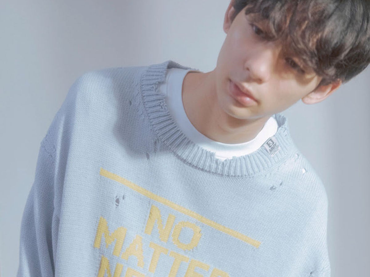 春を先取る“トレンドニット”と正解着こなし９選。今すぐ買うべきは鮮やかカラー、ベスト、ダメージの３タイプ！