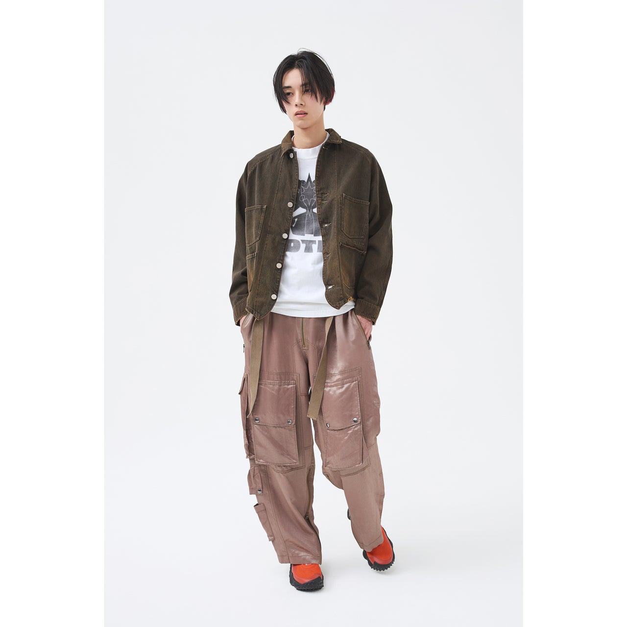 モードっぽさと、アンニュイさを両立。感度高めなハンサムショート