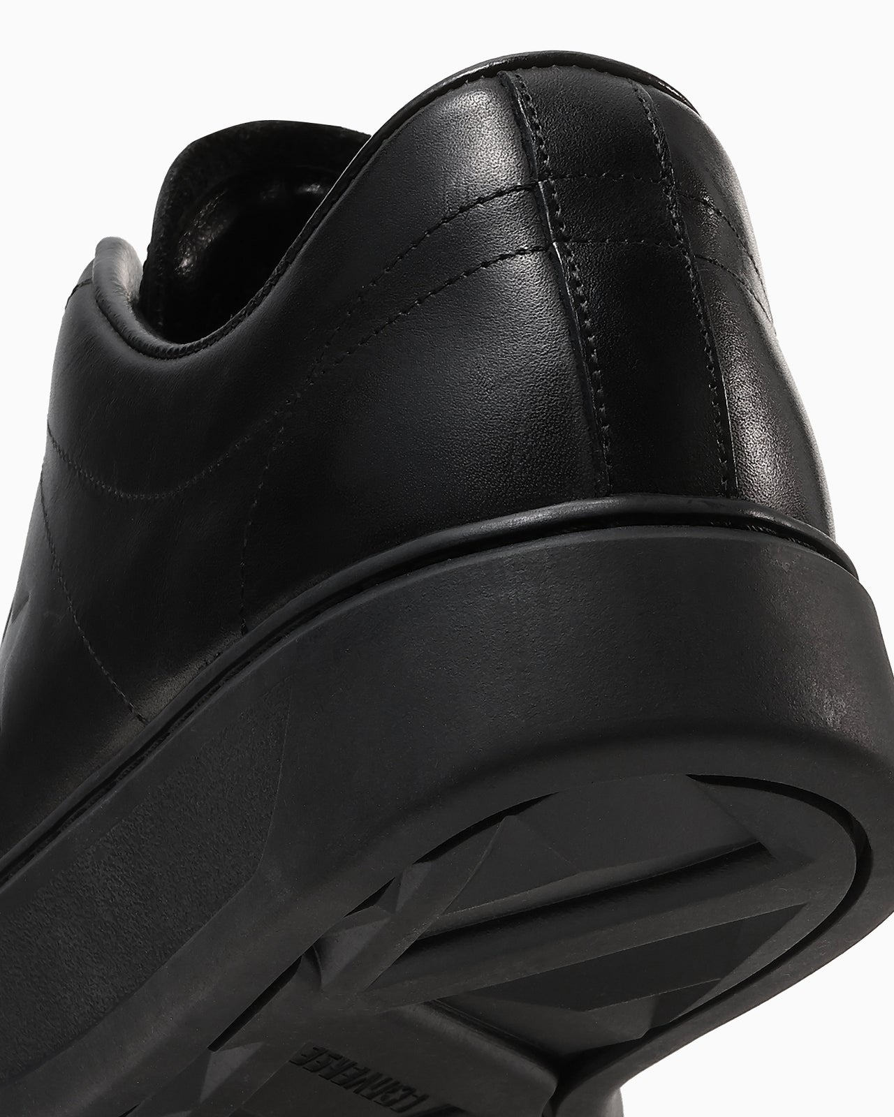 ROYAL STAR OS 踵 寄り