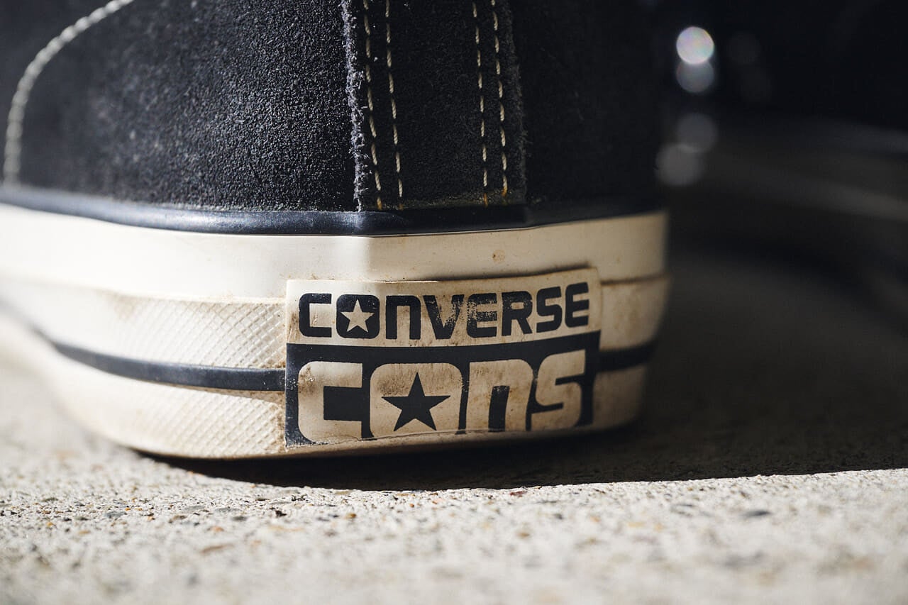 コンバース　コンズ　スエードブラック　ヒールカウンター