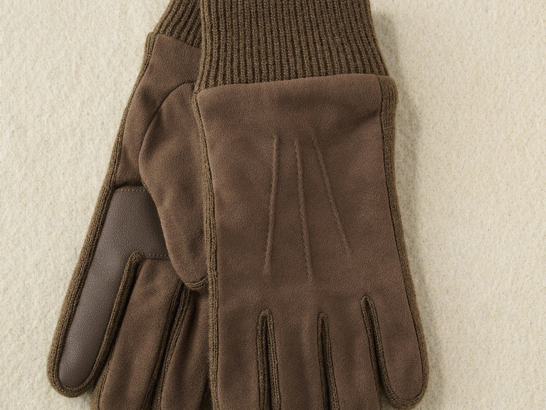 おしゃれな人は「ユニクロ」の小物で差をつける。UNIQLOのヒートテックグローブ／【暖品小物2026】