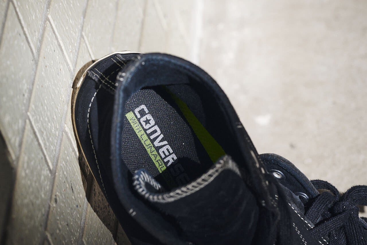 コンバース　コンズ　スエードブラック　中敷き