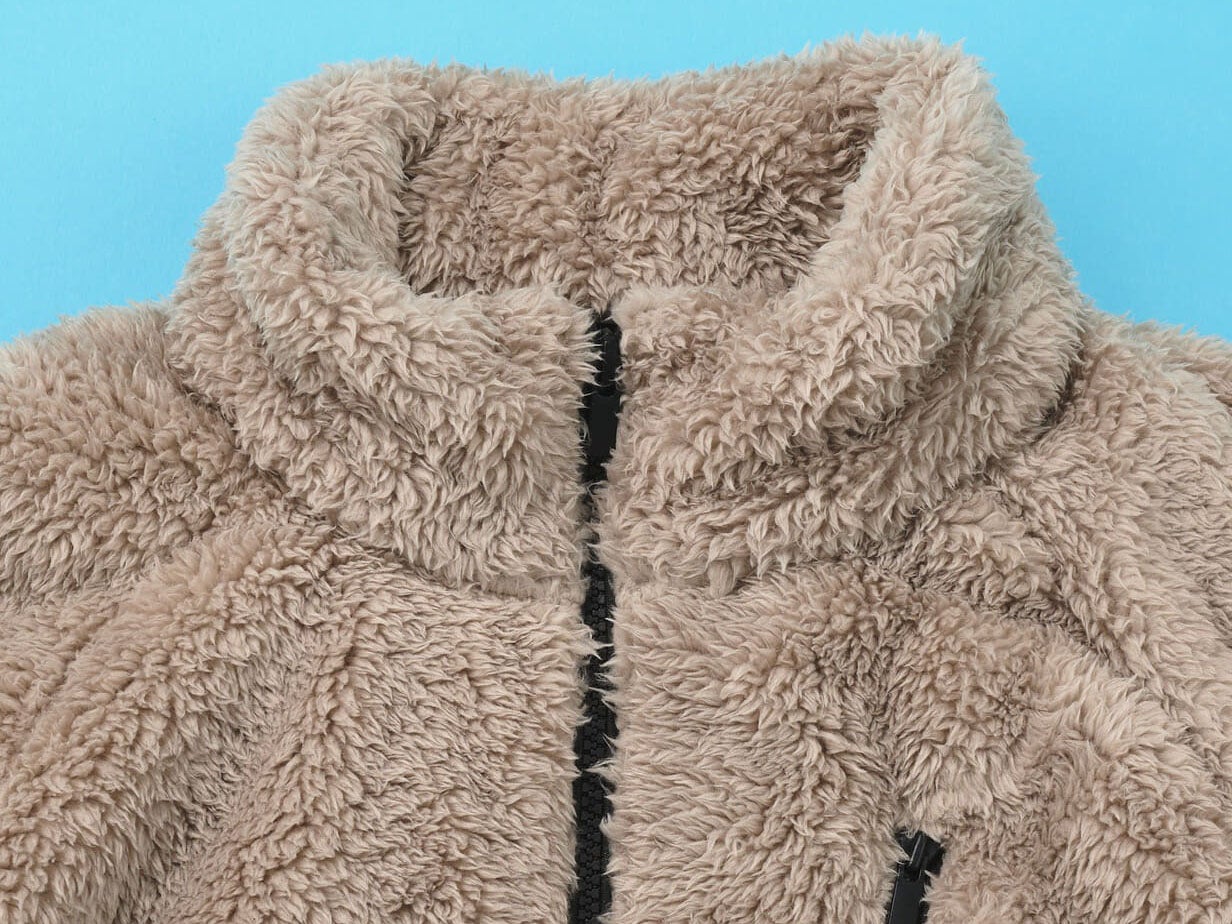 [Gallery]「ユニクロ」の人気コラボ「UNIQLO and NEEDLES」のフリースジャケットが良すぎて。[編集者の愛用私物 #281]