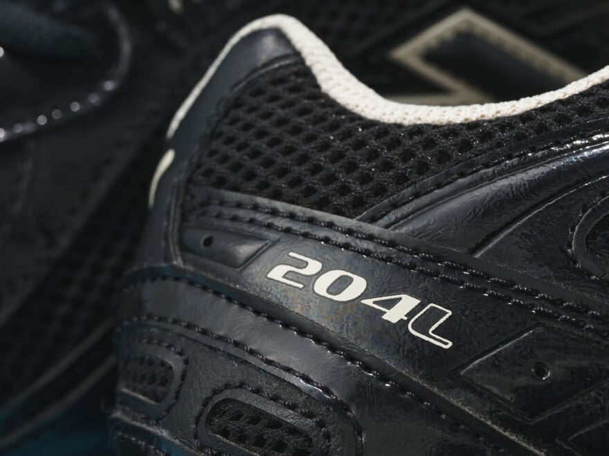 エディターが買ってよかったNew Balanceの愛用スニーカー204Lのサイドロゴ寄り２