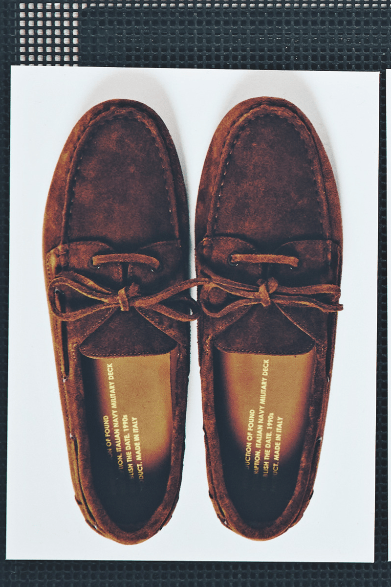 リプロダクション オブ ファウンドの靴