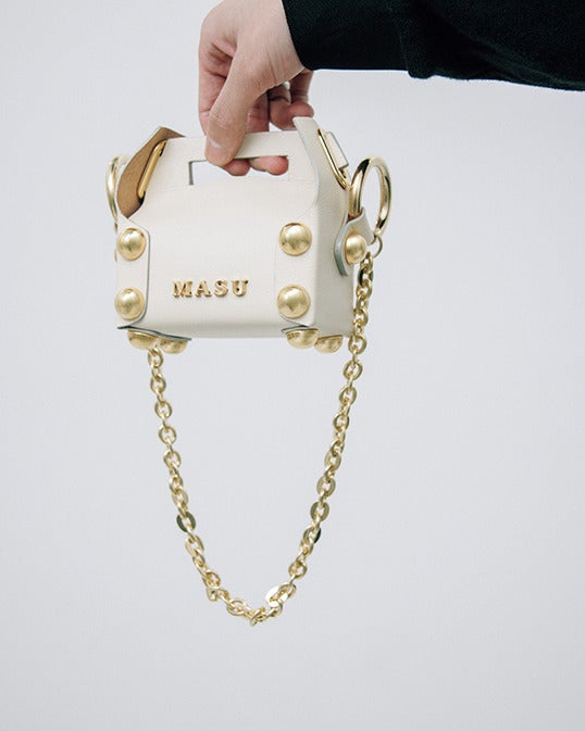 エムエーエスユーのバッグ