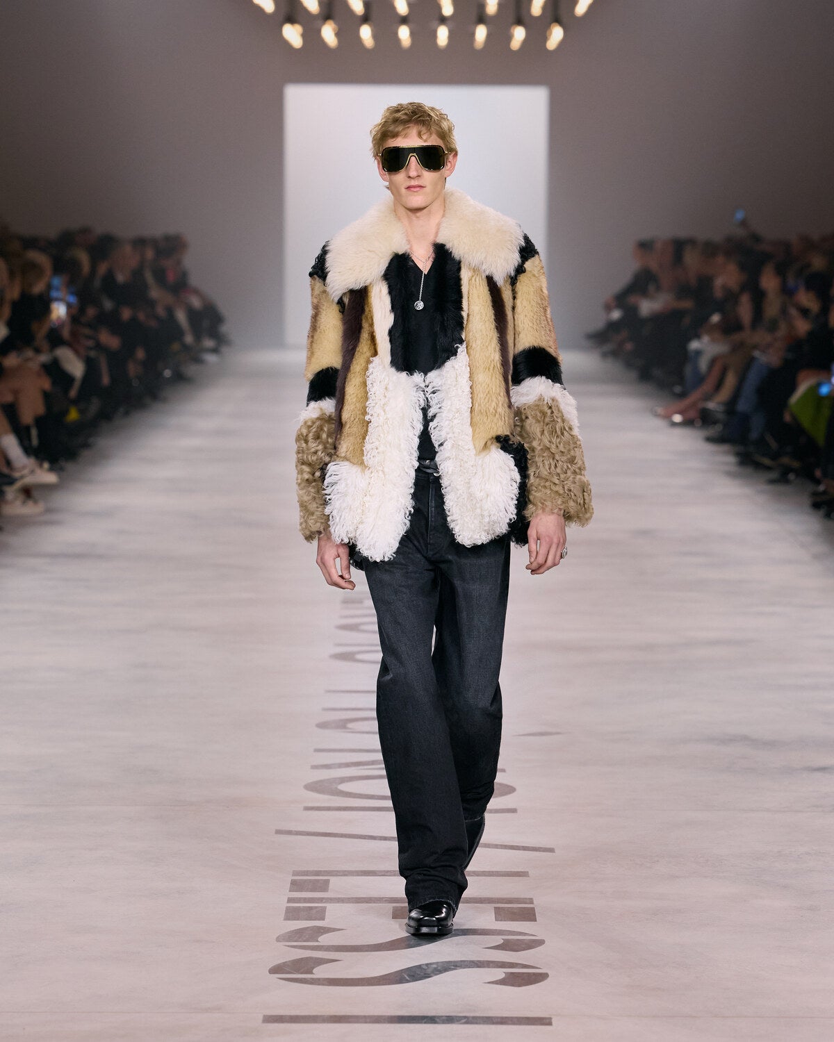 「フェンディ(FENDI)」2026‐27 年秋冬コレクション12