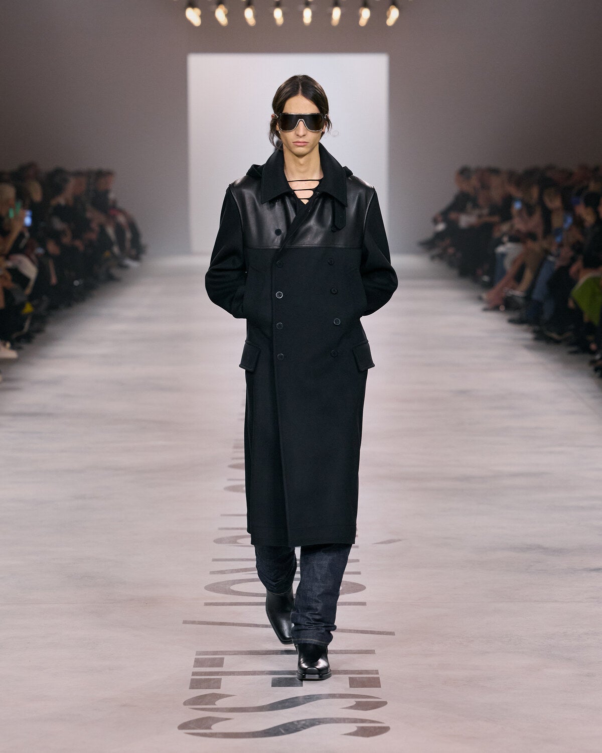 「フェンディ(FENDI)」2026‐27 年秋冬コレクション 18