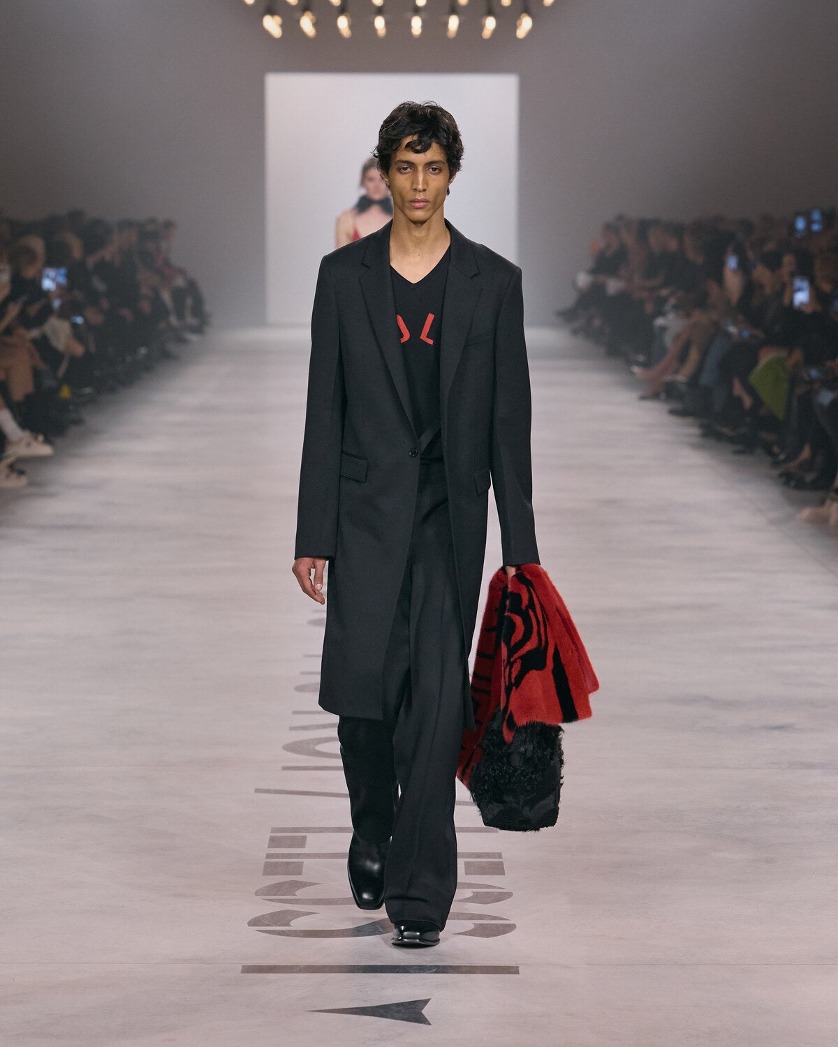 「フェンディ(FENDI)」2026‐27 年秋冬コレクション 19