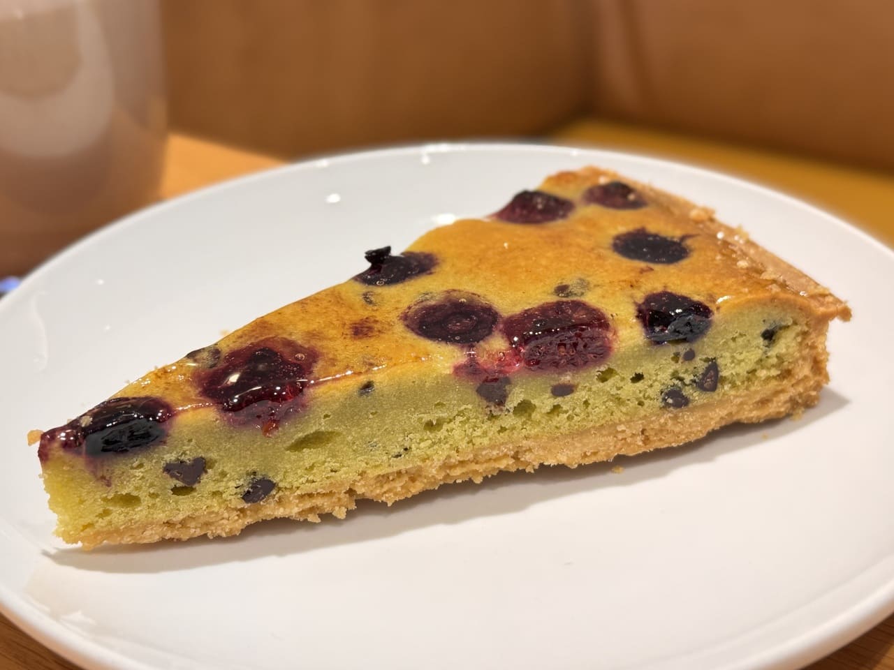 スタバ店舗限定メニュー「トルタ ピスタチオ&ベリー」ケーキのおすすめ