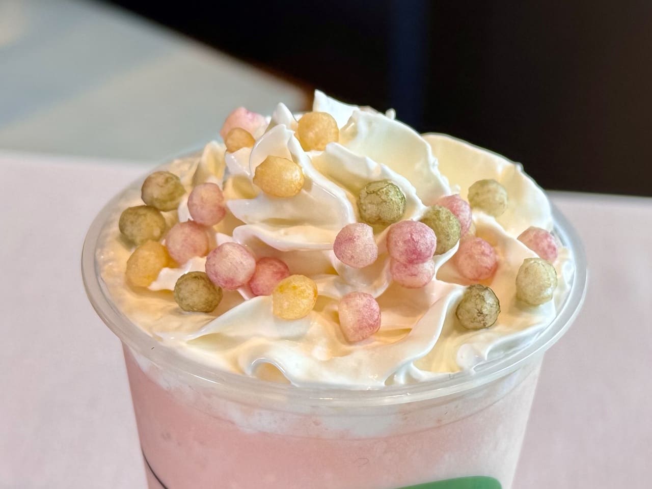 スタバ新作「ひなまつり フラペチーノ&reg; ショートサイズ」トッピングアップ