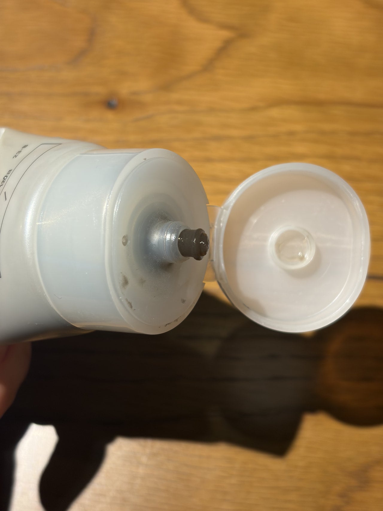 ファンケル 泥ジェル洗顔　テクスチャー　より