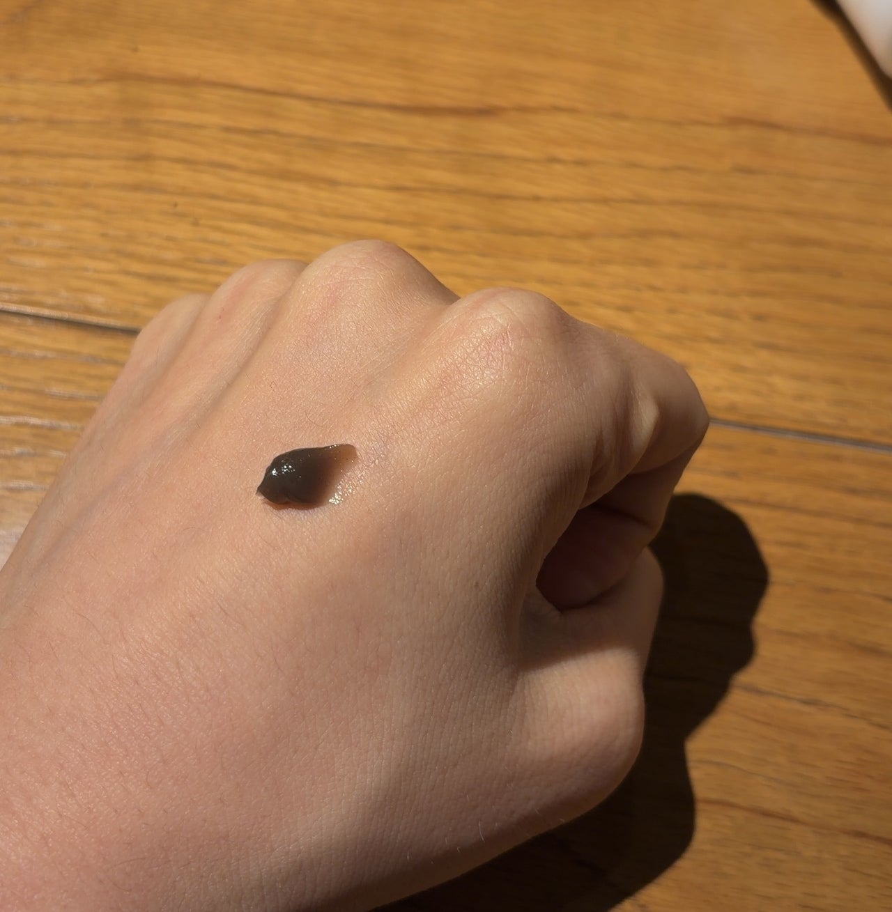 ファンケル 泥ジェル洗顔　てもと　テクスチャー