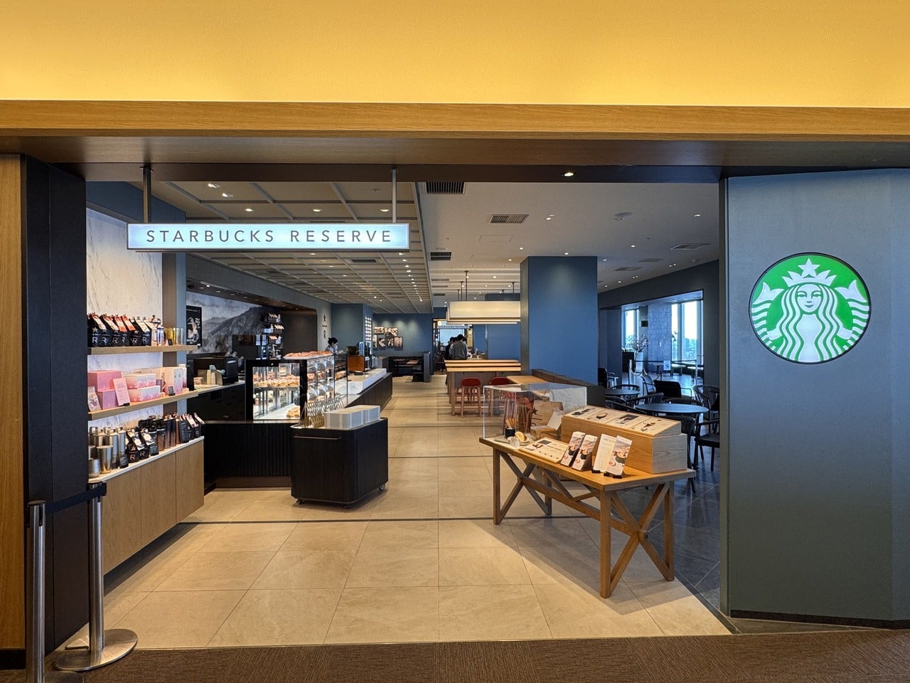 地上約150m！日本一高いスタバ『スターバックス リザーブ&reg; カフェ東京スカイツリータウン30F店』入口