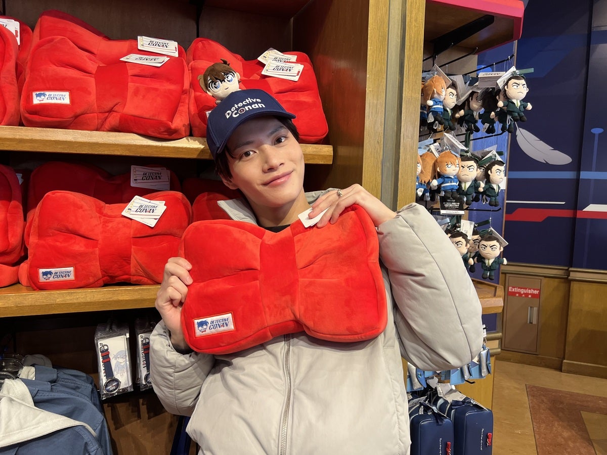 キャップ&yen;4,700 ケース付きブランケット&yen;4,800