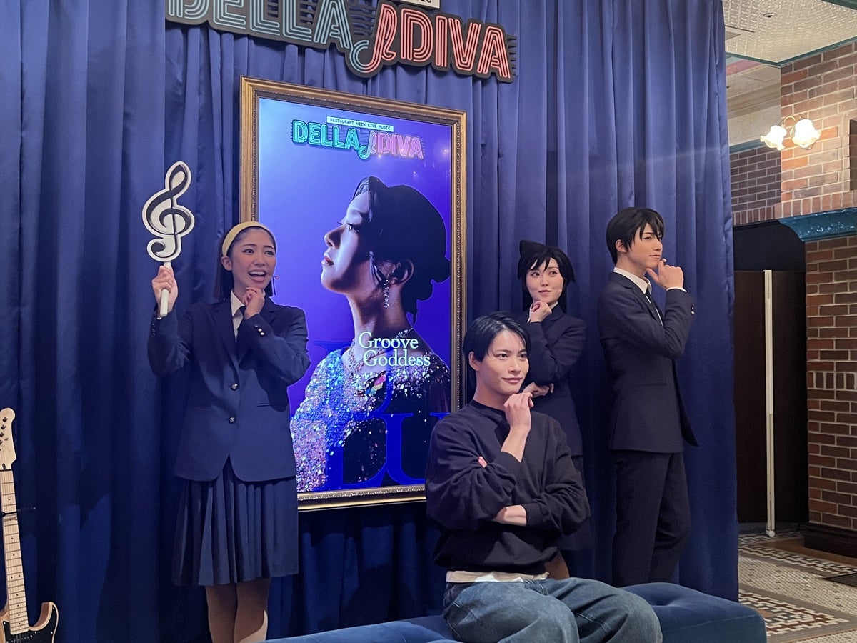 コナン　ミステリーレストラン　推理ポーズ