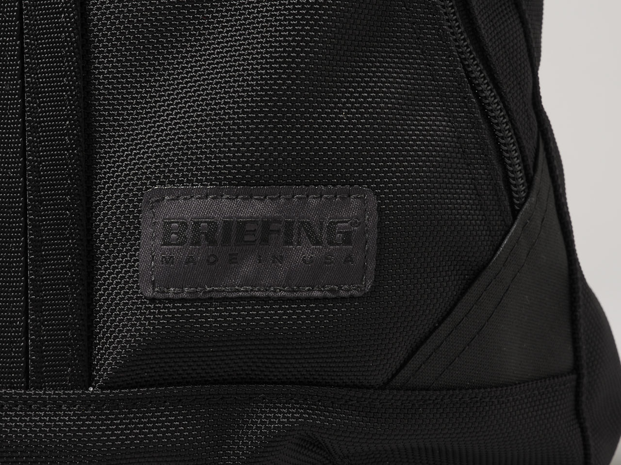 ブリーフィング、黒トートバッグ、ロゴ