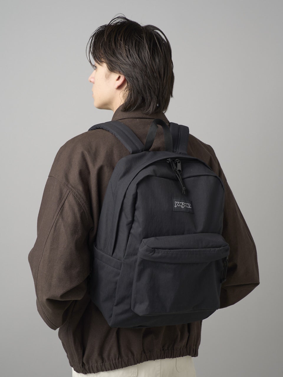 ジャンスポーツ、黒バックパック、モデルカット、松岡光