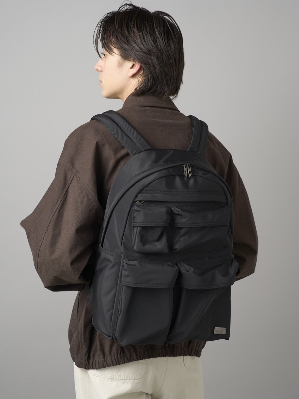 ディーゼル、黒バックパック、モデルカット、松岡光