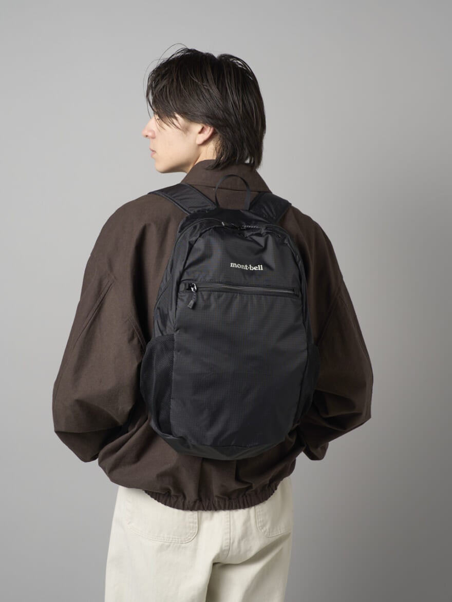 Gallery]本当に6,000円!?「モンベル」の黒リュックを試着＆本音