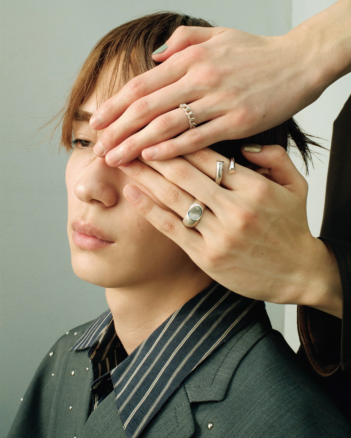 simmonのチェーンリング、Charlotte CHESNAISのビゾーリング、CALLMOONのインパーフェクトマットリング