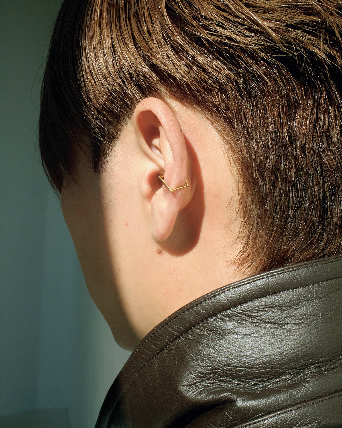 Shiharaのツイストスクエアピアス