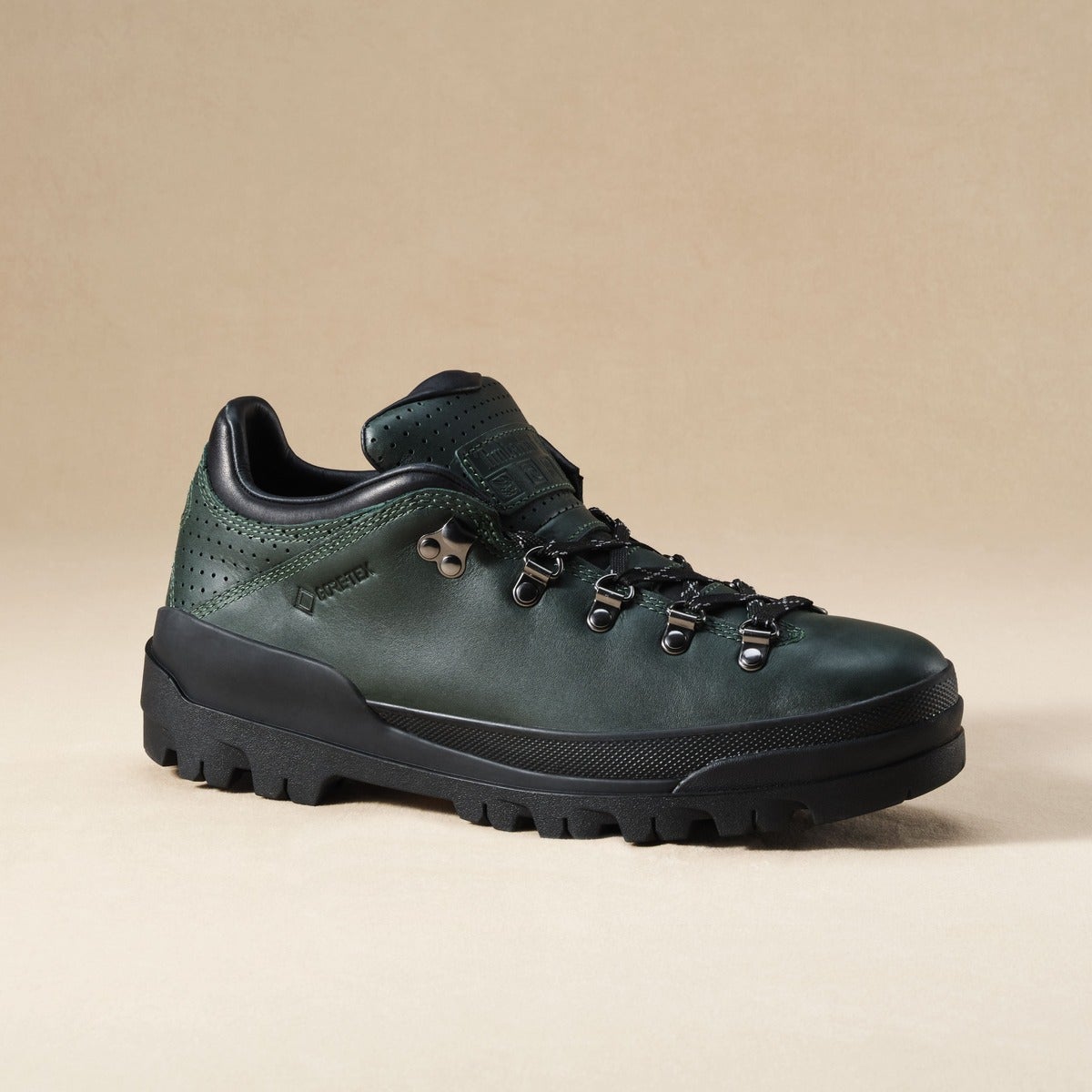 “ワールドハイカー ”37,400 円( 税込)